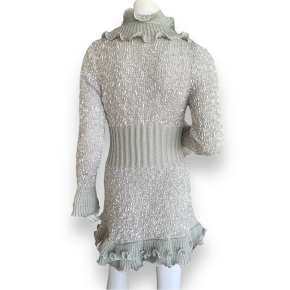 SIONI GREY RUFFLED KNIT SWEATER CARDIGAN. WOMEN’S SIZE MEDIUM/LARGE - Picture 2 of 8